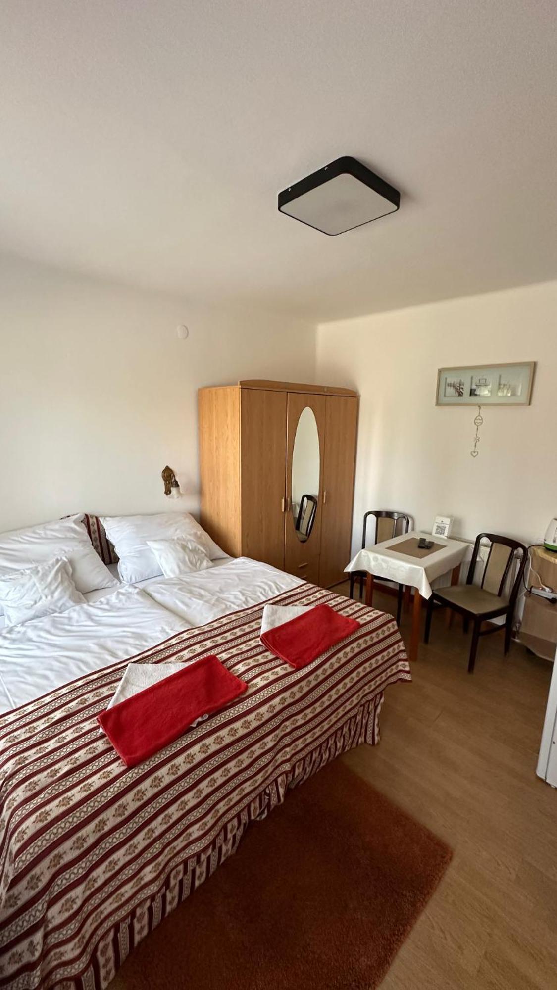 Apartman Danka Бік Екстер'єр фото